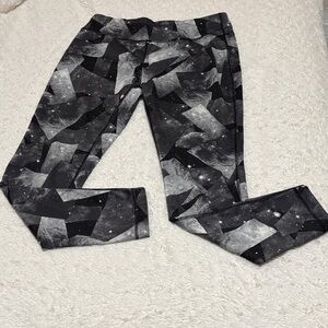 Danskin Black and Gray Patterned Leggings